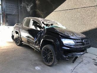 damaged passenger cars Volkswagen Amarok Pick-up 2020 3.0 TDI V6 24V 4Motion Pick-up  Diesel 2.967cc 190kW 2020/2