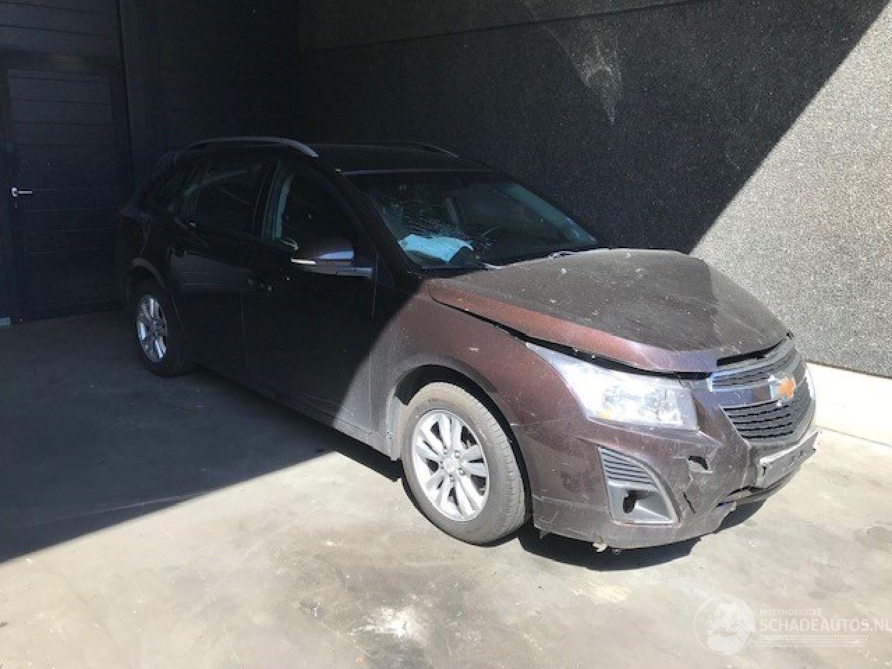 Chevrolet Cruze SW Combi 2012 / 2015 1.7 D 110 Combi/o  Diesel 1.686cc 81kW (110pk) FWD