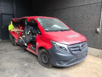 Vrakbiler auto Mercedes Vito Vito (447.6) Van 2018 2.2 119 CDI 16V BlueTEC Bestel  Diesel 2.143cc 140kW (190pk) RWD 2018/2