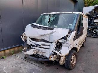 Autoverwertung Ford Transit  2011/8