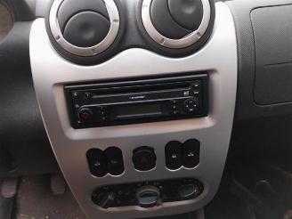 Dacia Sandero Sandero I (BS), Hatchback, 2008 / 2013 1.2 16V picture 13