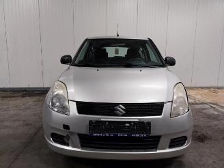 Coche siniestrado Suzuki Swift Swift (ZA/ZC/ZD1/2/3/9), Hatchback, 2005 / 2015 1.3 VVT 16V 2007/1