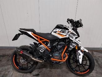 KTM 125 Duke  picture 5