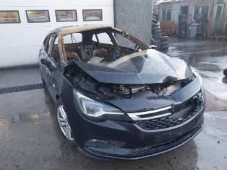 Vrakbiler auto Opel Astra Astra K Sports Tourer, Combi, 2015 / 2022 1.6 CDTI 110 16V 2017/2