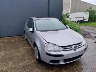 Auto da rottamare Volkswagen Golf Golf V (1K1), Hatchback, 2003 / 2010 1.4 16V 2004/11