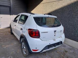 Vrakbiler auto Dacia Sandero Sandero II, Hatchback, 2012 0.9 TCE 12V 2017/7