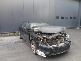 Uttjänta bilar auto Mercedes A-klasse A (W176), Hatchback, 2012 / 2018 1.6 A-180 16V 2014/3