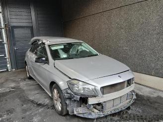 Vrakbiler auto Mercedes A-klasse A (W176), Hatchback, 2012 / 2018 1.6 A-180 16V 2017/8