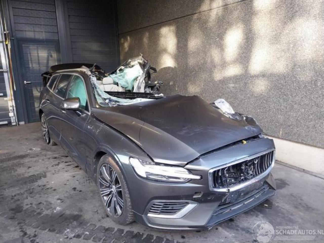 Volvo V-60 V60 II (ZW), Combi, 2018 2.0 T6 16V Twin Engine