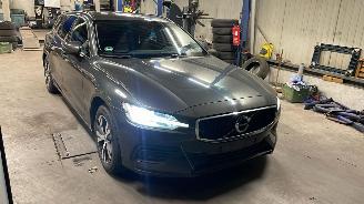 uszkodzony samochody osobowe Volvo V-60  2019/1