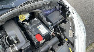 Peugeot 208  picture 21