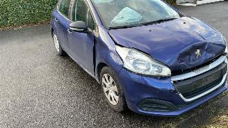 Unfallwagen Peugeot 208  2016/3