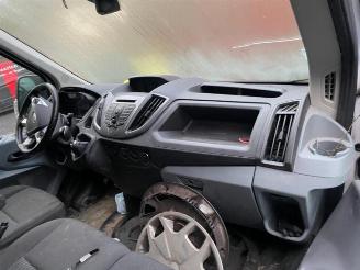 Ford Transit  picture 14