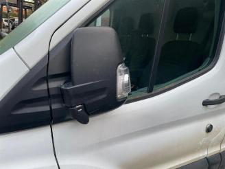 Ford Transit  picture 5