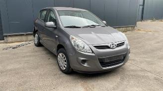 Vrakbiler auto Hyundai I-20 i20, Hatchback, 2008 / 2015 1.2i 16V 2012/9