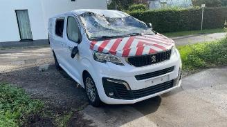 Vrakbiler auto Peugeot Expert Expert (V1/VA/VB/VE/VF/VT/VY), Van, 2016 2.0 Blue HDi 180 16V 2023/9