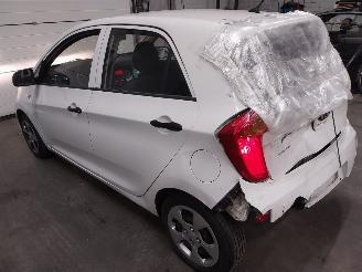 Kia Picanto  picture 5