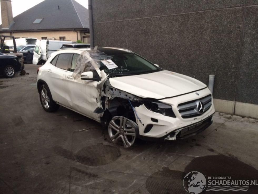 Mercedes GLA 2200cc