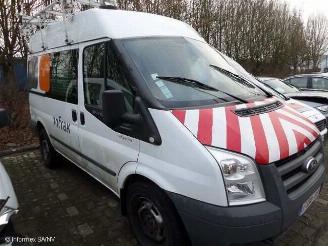 Purkuautot passenger cars Ford Transit ft330 2011/1