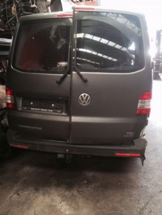 krockskadad bil bedrijf Volkswagen Transporter  2014/8
