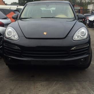 disassembly passenger cars Porsche Cayenne  2012/1