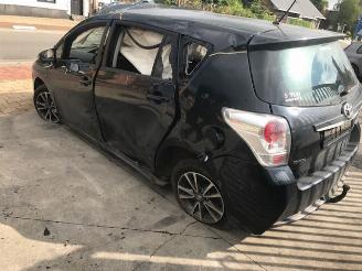 Auto da rottamare Toyota Verso BENZINE / 1600CC / 6VIT 2014/1