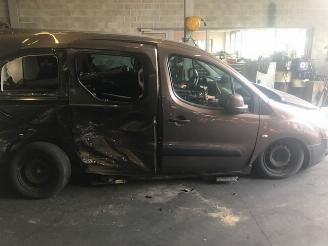 Auto da rottamare Peugeot Partner BENZINE/1600CC - 5VIT 2015/1
