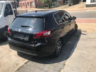 Auto da rottamare Peugeot 308 1600CC - DIESEL - 6VIT 2015/1
