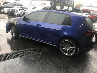Uttjänta bilar auto Volkswagen Golf benzine turbo - 2000cc - automaat - 2017/1