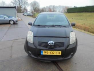 demontáž osobní automobily Toyota Yaris Yaris II (P9), Hatchback, 2005 / 2014 1.4 D-4D 2007/5