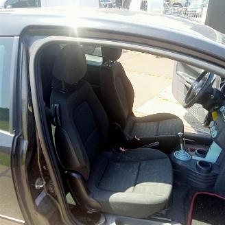 Mitsubishi   picture 6