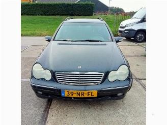 Vrakbiler auto Mercedes C-klasse C Combi (S203), Combi, 2001 / 2007 1.8 C-180K 16V 2004/1