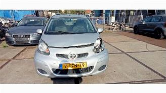 Vrakbiler auto Toyota Aygo Aygo (B10), Hatchback, 2005 / 2014 1.0 12V VVT-i 2011/10