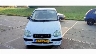 Vrakbiler auto Hyundai Atos Atos, Hatchback, 1997 / 2008 1.0 12V 2001/4