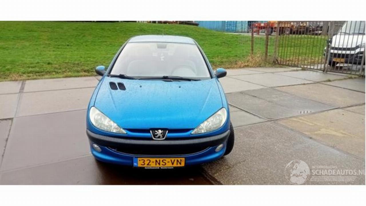 Peugeot 206 206 (2A/C/H/J/S), Hatchback, 1998 / 2012 1.6 16V