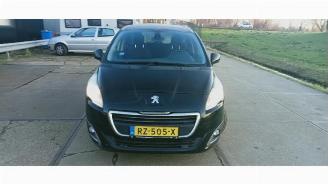 Vrakbiler auto Peugeot 5008 5008 I (0A/0E), MPV, 2009 / 2017 1.6 HDiF 16V 2015/1