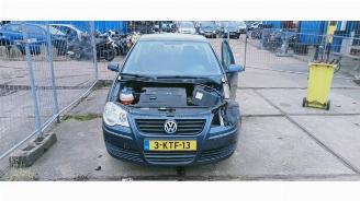 Vrakbiler auto Volkswagen Polo Polo IV (9N1/2/3), Hatchback, 2001 / 2012 1.4 16V 75 2005/9