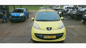 Uttjänta bilar auto Peugeot 107 107, Hatchback, 2005 / 2014 1.0 12V 2006/3