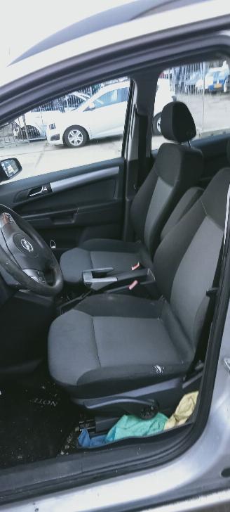 Opel Zafira  picture 8