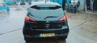 Mitsubishi Colt  picture 3