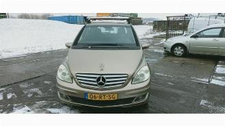 Uttjänta bilar auto Mercedes B-klasse B (W245), Hatchback, 2005 / 2011 2.0 B-200 16V 2005/9