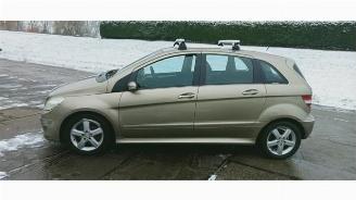 Mercedes B-klasse B (W245), Hatchback, 2005 / 2011 2.0 B-200 16V picture 2