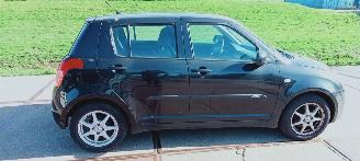 Suzuki Swift  picture 4