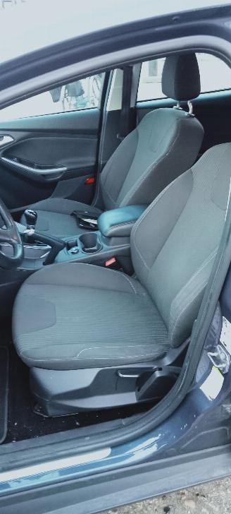 Ford Focus  picture 11