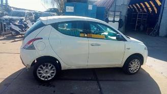 Lancia Ypsilon Ypsilon (312), Hatchback, 2011 0.9 TwinAir 85 picture 4