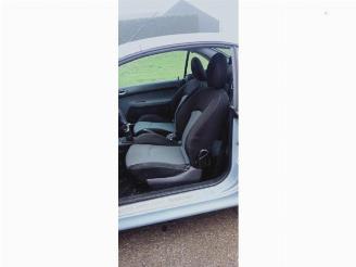 Peugeot 206 206 CC (2D), Cabrio, 2000 / 2007 1.6 16V picture 8