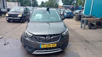 krockskadad bil auto Opel Crossland X 2019/9
