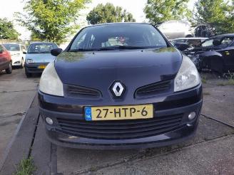 rozbiórka samochody osobowe Renault Clio Clio III (BR/CR), Hatchback, 2005 / 2014 1.2 16V TCe 100 2009/3