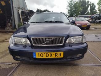 Purkuautot passenger cars Volvo V-70 V70 (GW/LW/LZ), Combi, 1997 / 2002 2.4 20V 140 2000/1