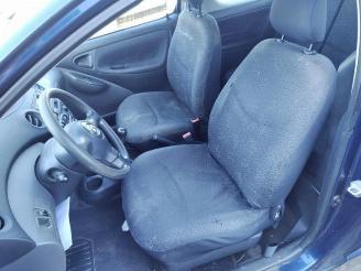 Toyota Yaris Yaris (P1), Hatchback, 1999 / 2005 1.0 16V VVT-i picture 15